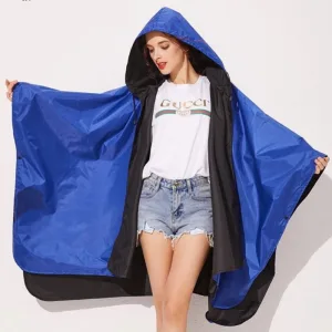 poncho pluie bleu noir